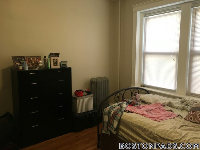 Building Photo - 1197 Commonwealth Ave