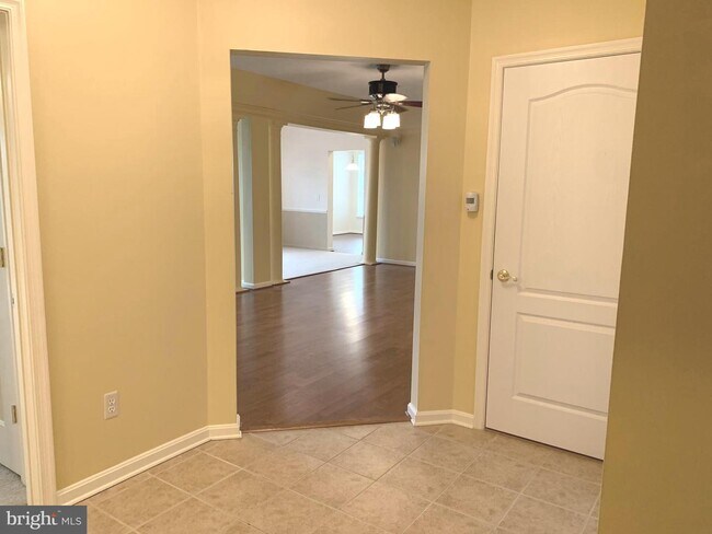 Foto del edificio - 8605 Wandering Fox Trail
