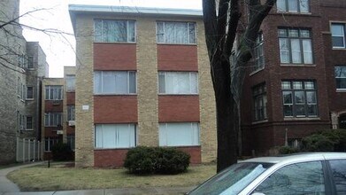 Building Photo - 1630 W Chase Ave