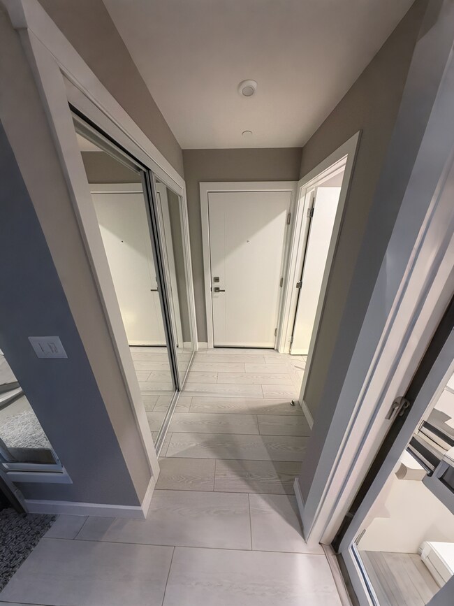 Photo du bâtiment - 310-615 15 Ave SW