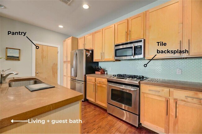 Foto del edificio - 2608 E 6th St