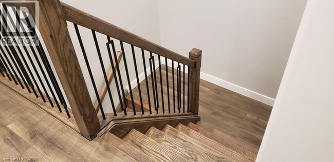 Building Photo - 291 Falcon Dr