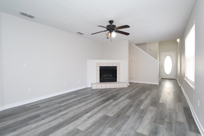 Foto del edificio - West Pensacola 4-Bedroom Home with Bonus R...