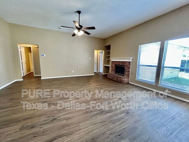 Building Photo - 605 Douglas Dr