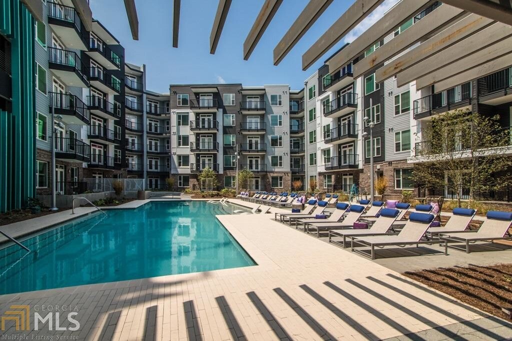 Foto principal - 5755 Glenridge Dr