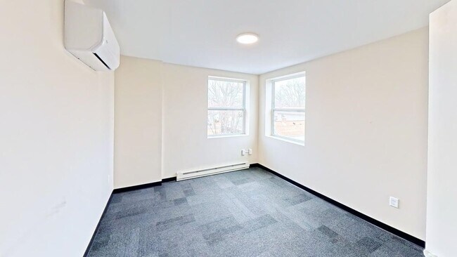 Foto del edificio - 3554 E Washington Ave