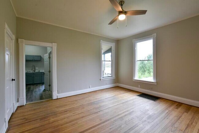 Foto del edificio - 530 S 30th St