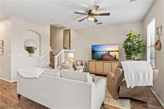 Building Photo - 11908 Izarra Way