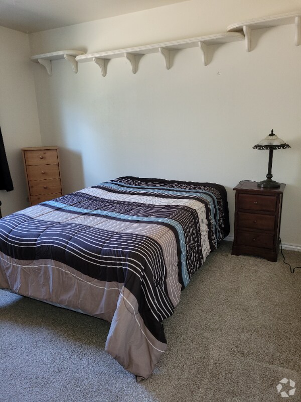 South Ridge Townhomes Houses under 1,000 Castle Rock, CO 1 Homes