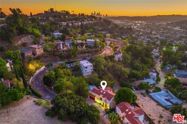 Foto del edificio - 728 Montecito Dr