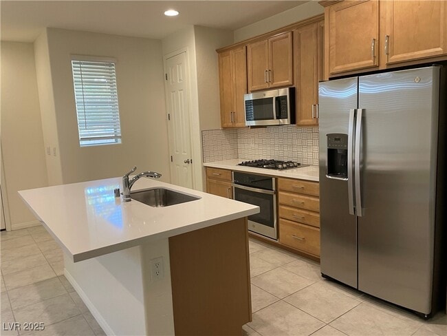 Building Photo - 11747 Emerald Lk Ave