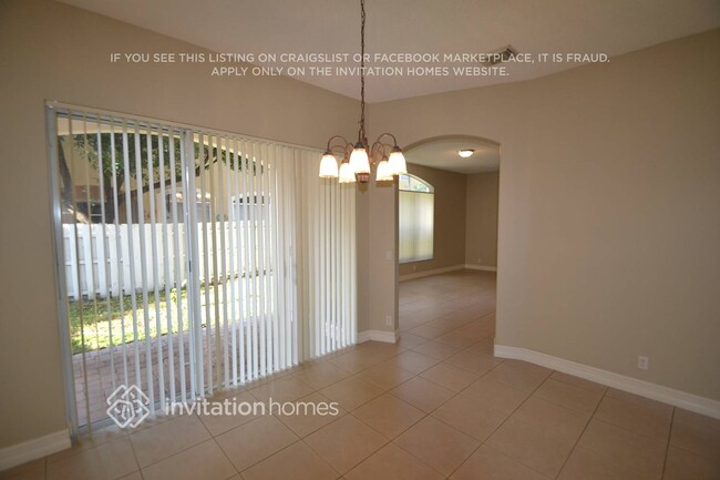 Foto del edificio - 3736 SW 50th St