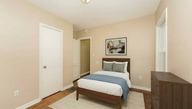 Foto del edificio - 3870 W 19th St