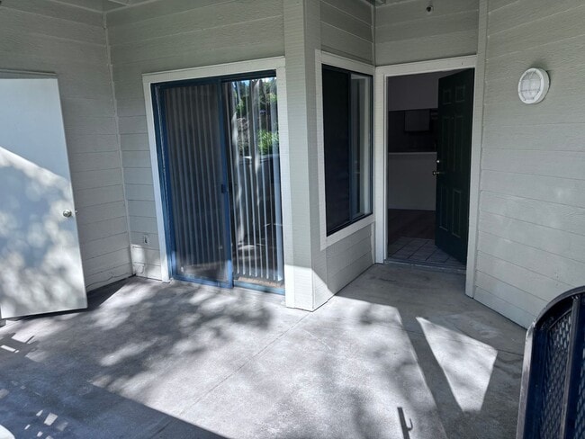 Building Photo - $1900.00-Remodeled 2 Bed 2 Bath, Condo in Glen Cove,(Vallejo) - Downstairs Unit