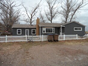 Building Photo - 1573 Riverside Dr