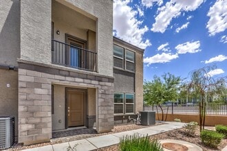Building Photo - 6197 Gdn Crst St