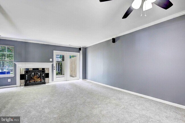 Foto del edificio - 7 Leeward Ct