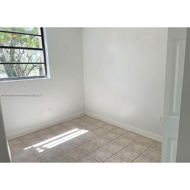 Foto del edificio - 3611 SW 117th Ave