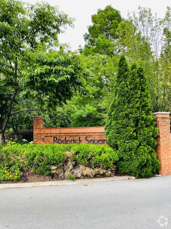 Hillsboro Heights Apartments under 1,500 Nashville, TN 2 Rentals