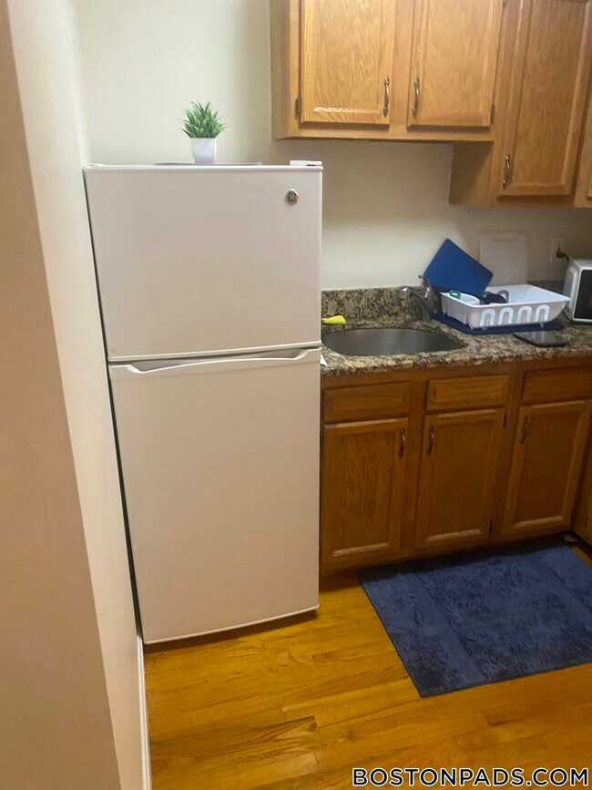 Building Photo - 8 Wait St