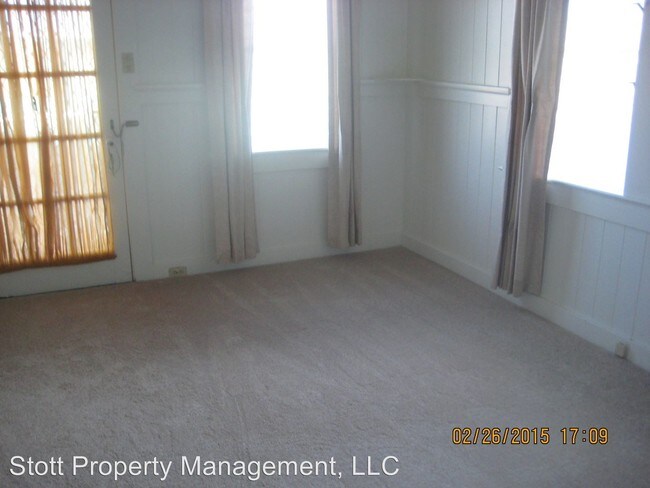 Building Photo - 1224 Koko Head Ave