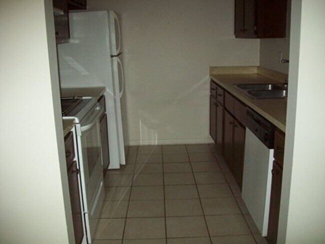 Foto del edificio - 825 SE 9th St