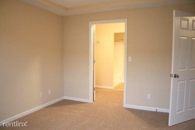 Building Photo - 2 br, 2 bath Apartment - 10803 Sparrow Circle