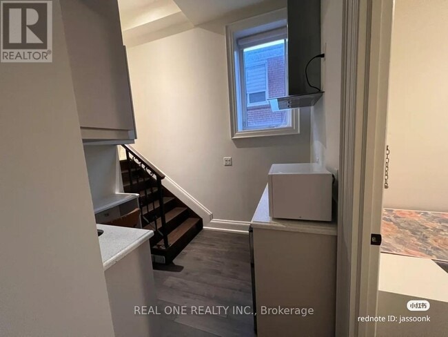 Building Photo - 7 Logandale Rd