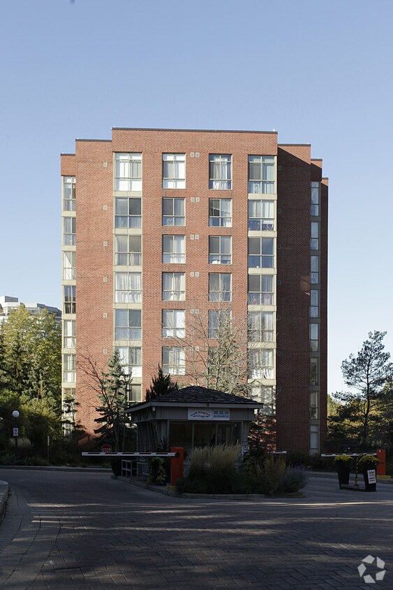 Photo du bâtiment - South Kingsway Village
