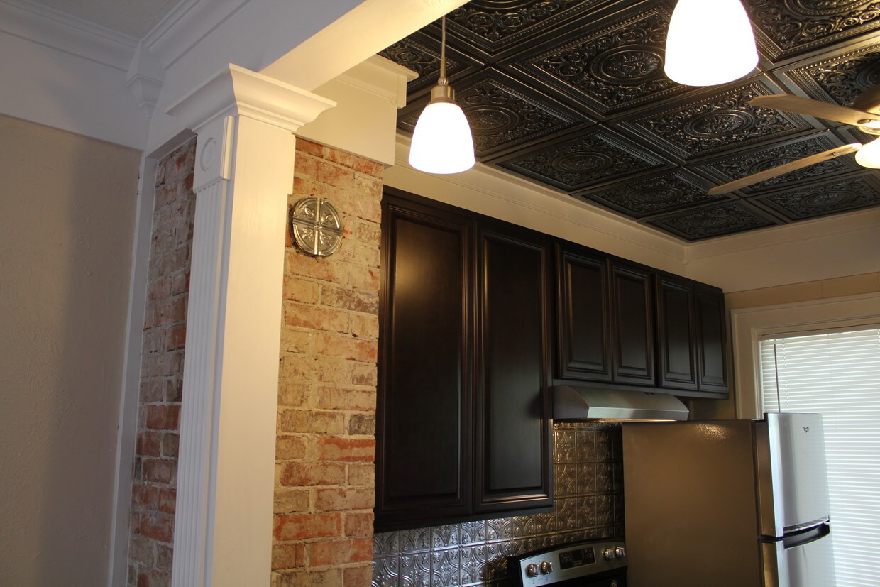 Martha Kitchen - 1 17th St S