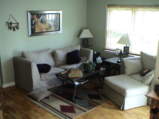 Living Room - 1806 Vermont St