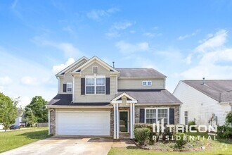 Building Photo - 1740 Courtyard Ln