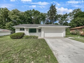 Building Photo - 29748 Chelmsford Rd