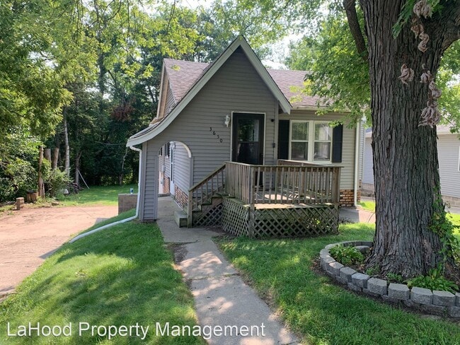 Building Photo - 2 br, 1 bath House - 3650 N Leroy Ave