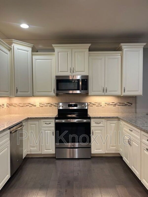 Foto del edificio - 12149 Woodhollow Ln