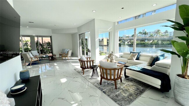 Foto del edificio - 703 Harrison St