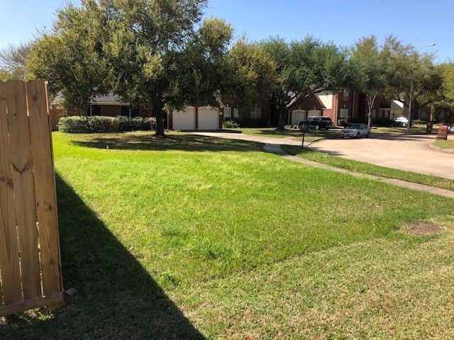 Building Photo - 15403 Park Glen Dr