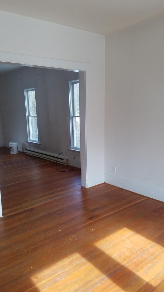 Foto del edificio - 106 E 9th Ave