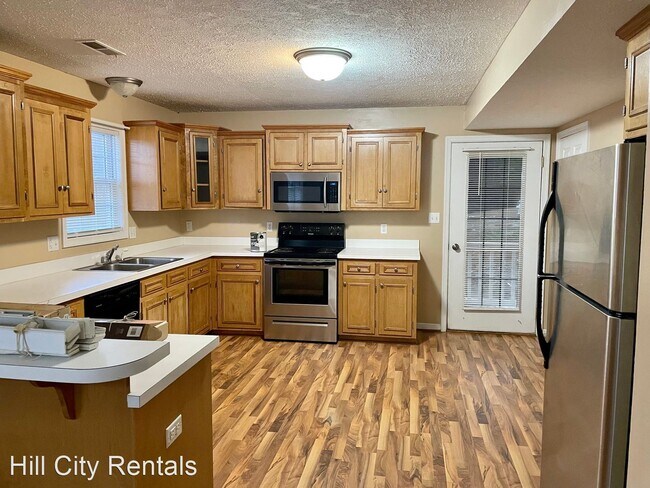 Building Photo - 3 br, 2.5 bath House - 1078 Connie Drive