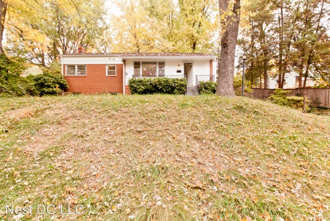 Building Photo - 4 br, 2 bath House - 407 Boston Ave