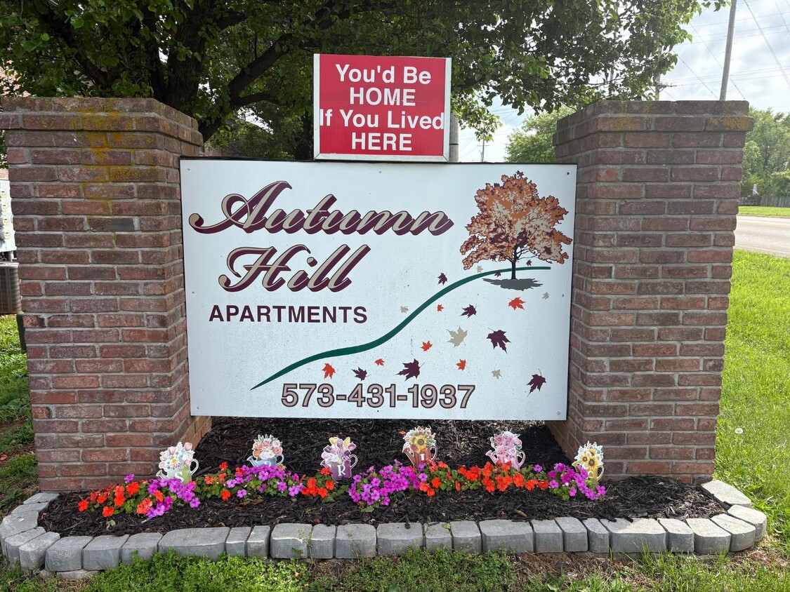 Building Photo - Autumn Hill Apartments by Yount Properties