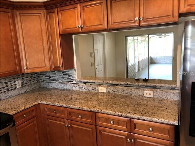 Building Photo - 19103 Tracy Ct