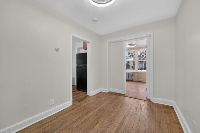 Building Photo - 1642 Rosedale St NE