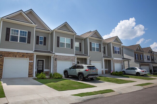 Building Photo - 2901 Foley Rd