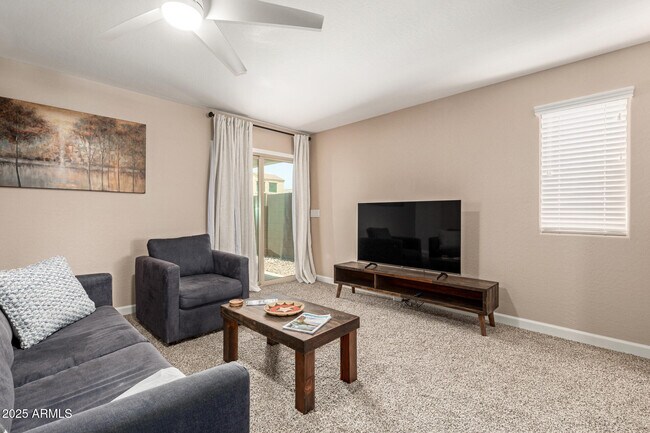 Building Photo - 4582 E Jadeite Dr
