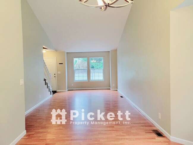 Foto del edificio - 3 bedroom in Central Kitsap