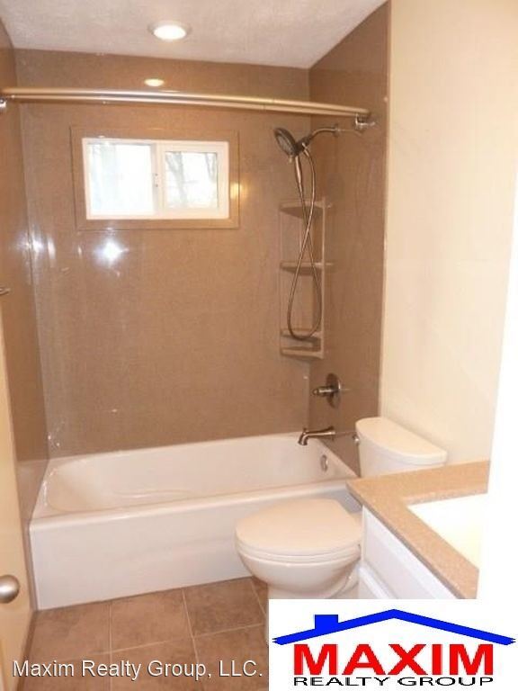 Building Photo - 4 br, 2 bath House - 10909 LEAVENWORTH ST