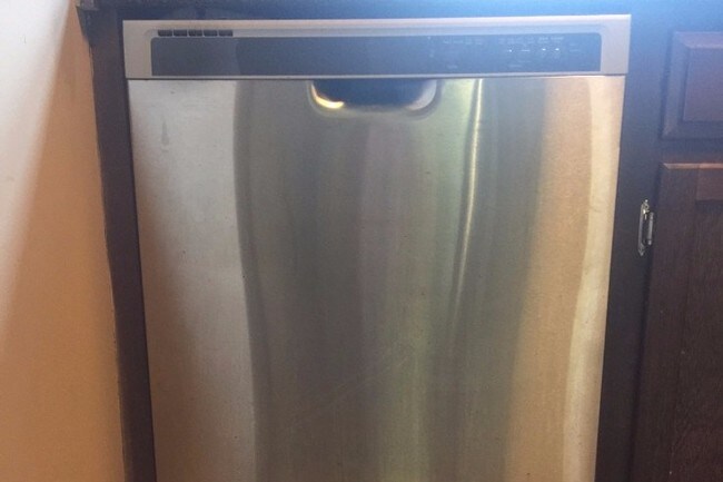 Dishwasher - Stainless - 2204 Colony Dr SW
