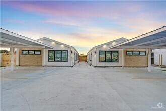 Building Photo - 3401 N L St