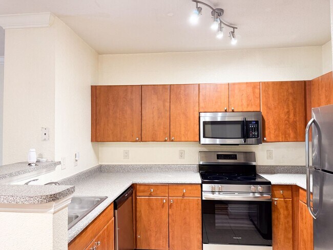 Foto del edificio - The Grande Downtown - One bedroom one bath...